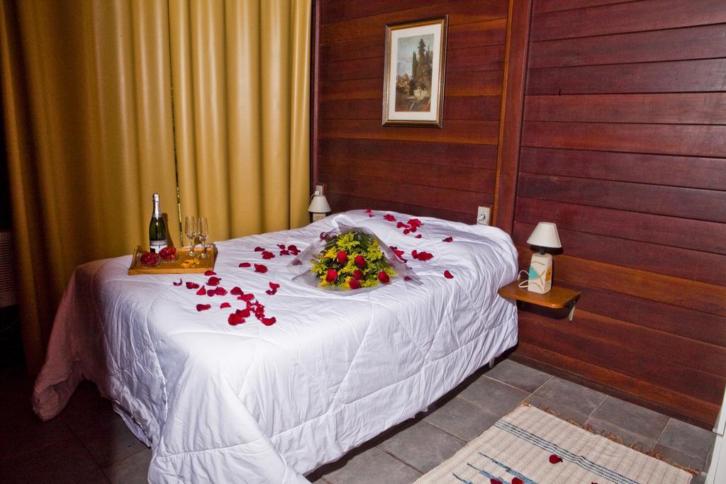 Estalagem Don Pablo Hotel บอมบินญัส ภายนอก รูปภาพ